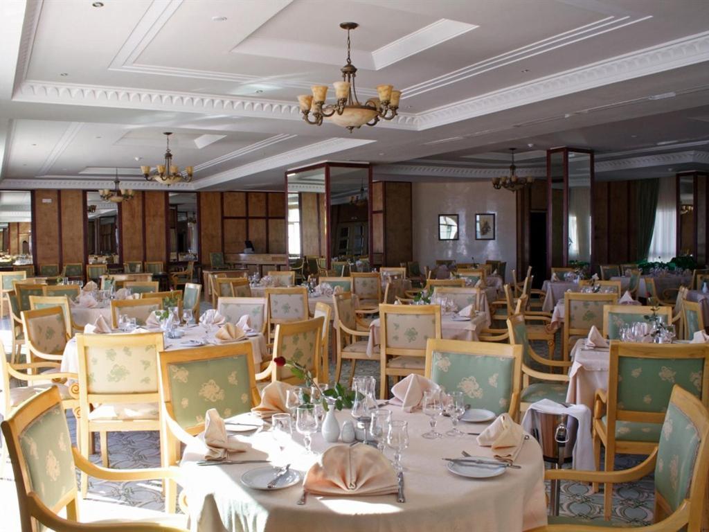 Les Oliviers Palace Sfax Esterno foto